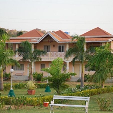 Kishkinda Heritage Resort Hampi Bagian luar foto