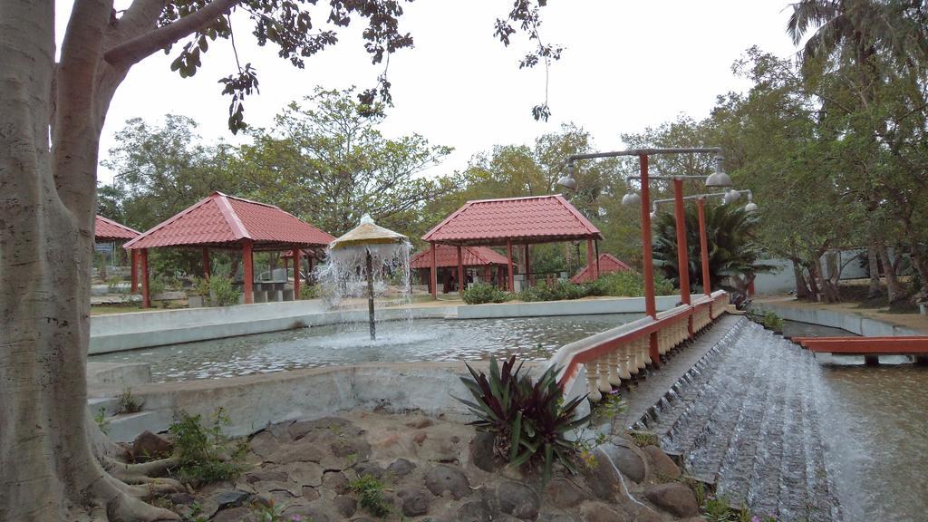 Kishkinda Heritage Resort Hampi Bagian luar foto