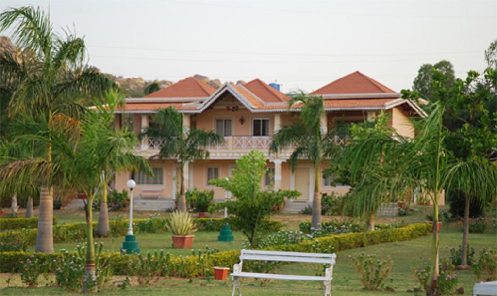 Kishkinda Heritage Resort Hampi Bagian luar foto