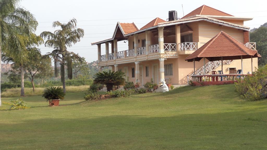 Kishkinda Heritage Resort Hampi Bagian luar foto