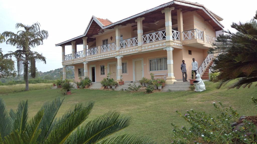 Kishkinda Heritage Resort Hampi Bagian luar foto