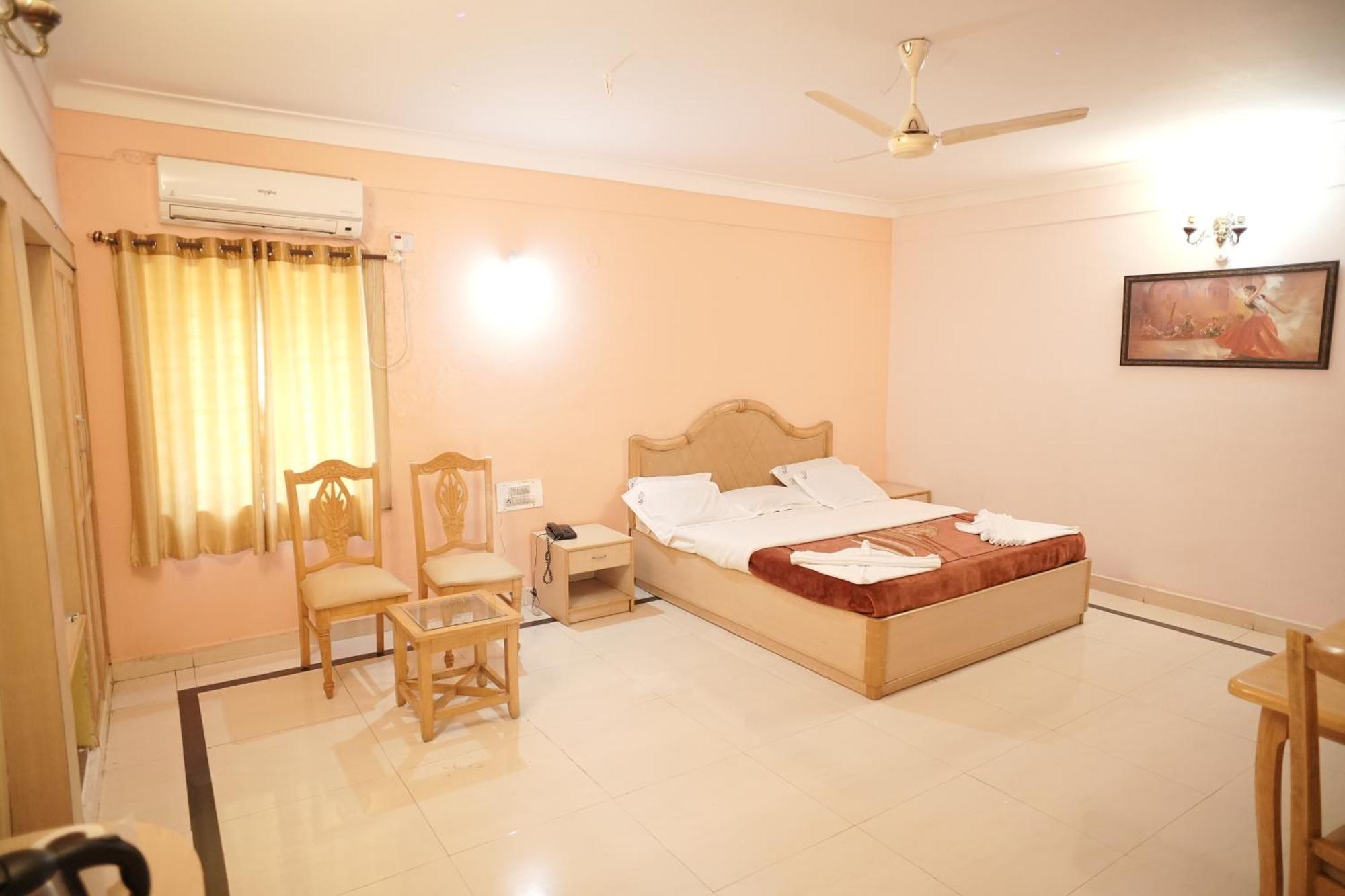 Kishkinda Heritage Resort Hampi Bagian luar foto