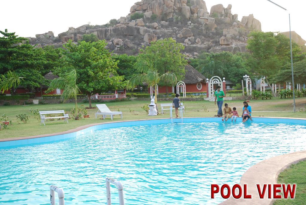 Kishkinda Heritage Resort Hampi Bagian luar foto