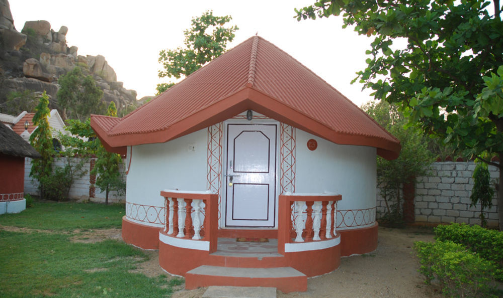 Kishkinda Heritage Resort Hampi Bagian luar foto